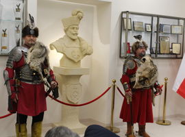 Uroczystości w IV Liceum Ogólnokształcącym im. Hetmana Stanisława Żółkiewskiego w Siedlcach