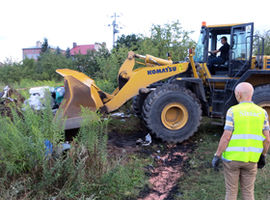 Niebezpieczne odpady przy Miodowej