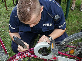 Policja znakuje rowery