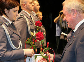 Bronią, chronią, pomagają