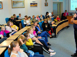 O obliczach współczesnych uzależnień z uczniami