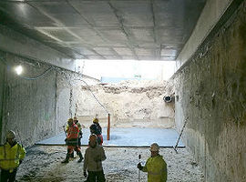 Dzieje się w tunelu pod torami