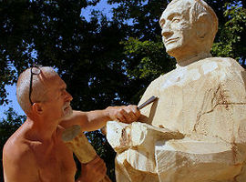 Trwa plener rzeźbiarski