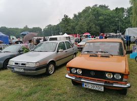 "Mrowisko 2023" XIV Zlot Pojazdów Zabytkowych. XI Historyczny Siedlecki Rajd Oldtimerów